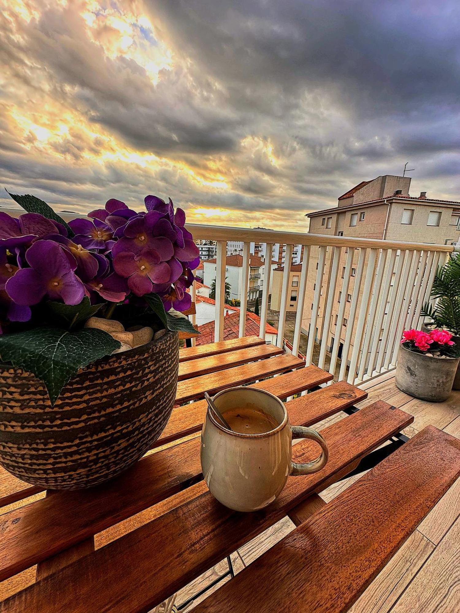 Sunrisemare Vacational Studio Rosas Exterior foto